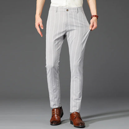 Pantalones con Rayas Verticales