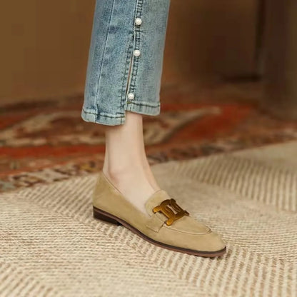 Zapatos planos de moda con hebilla metálica