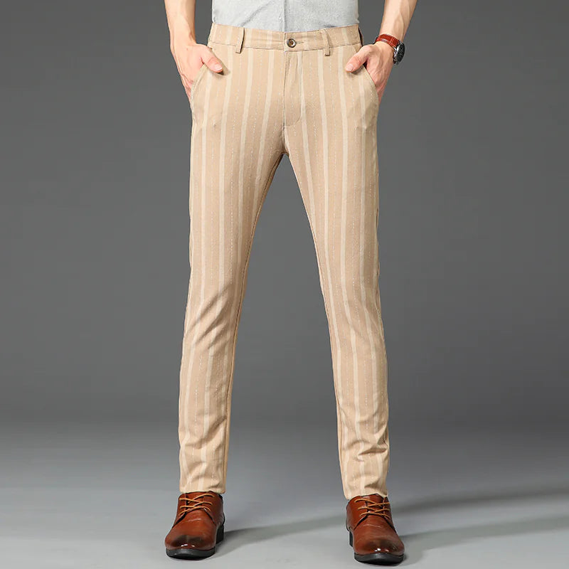 Pantalones con Rayas Verticales